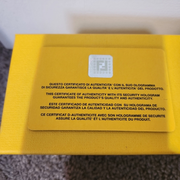 Fendi Sunglasses - Vintage - Picture 2 of 9